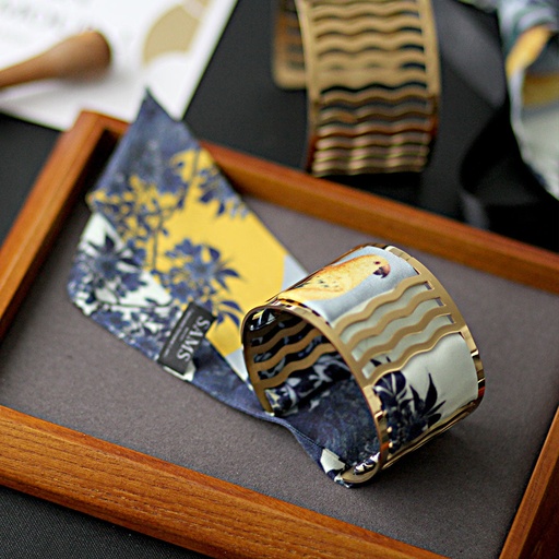 bracelet_manchette_or_&_soie_c9_2.jpg