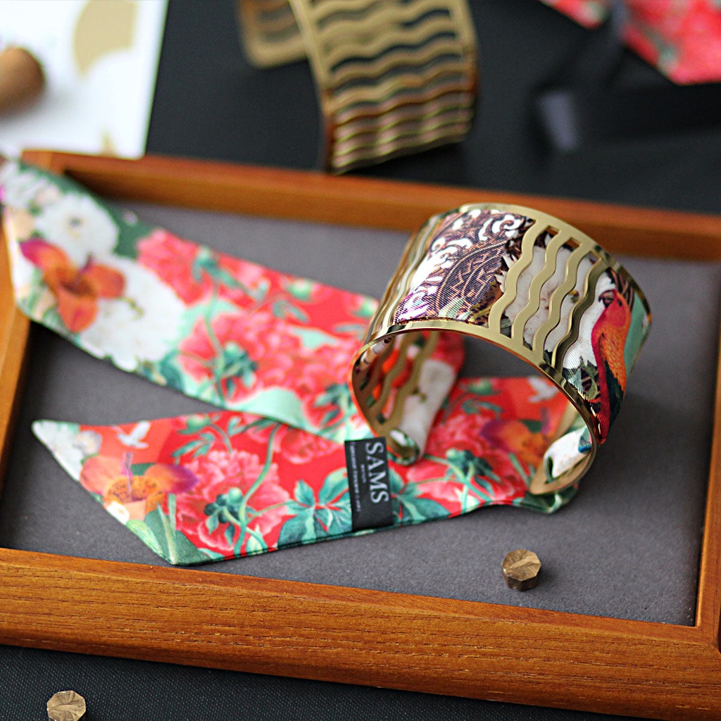 bracelet_manchette_or_&_soie_l10_2.jpg