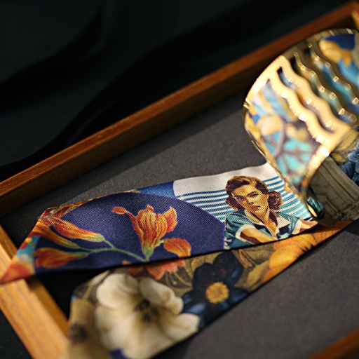 bracelet_manchette_or_&_soie_r12_2.jpg