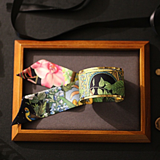 bracelet_manchette_or_&_soie_r8_2.jpg