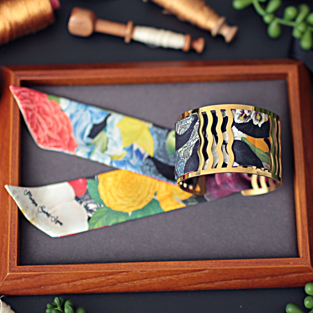 bracelet_manchette_or_&_soie_w4_3.jpg