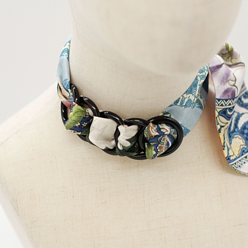 collier_soie_onyx___m7_2.jpg