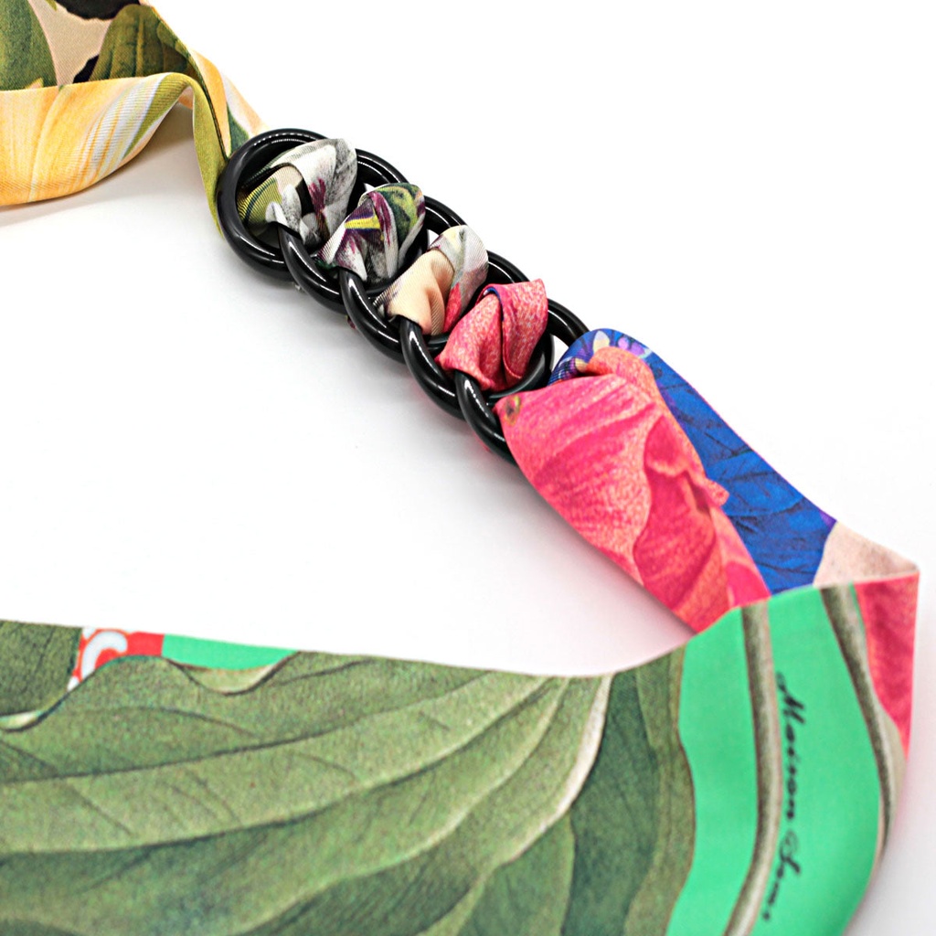 collier_soie_onyx__w8_4.jpg