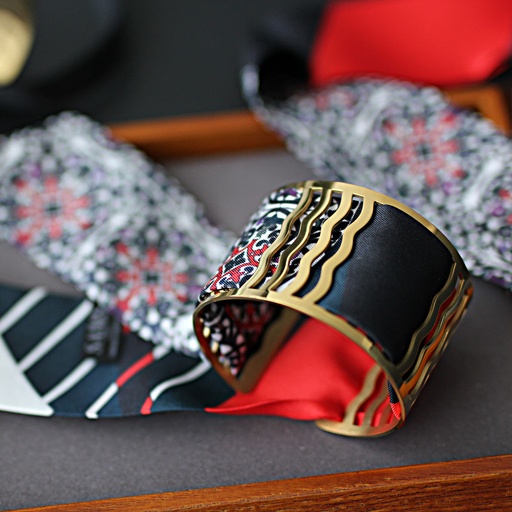 BRACELET MANCHETTE OR & SOIE - T5